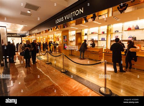 louis vuitton handbags on sale in paris|Louis Vuitton locations in Paris.